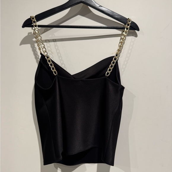 Alice + Olivia Black Camisole with Gold Chain Straps - Picture 4 of 7